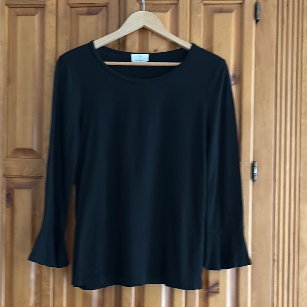 Anthropologie  ruffle sleeve Tee shirt.great condition. Worn a few times